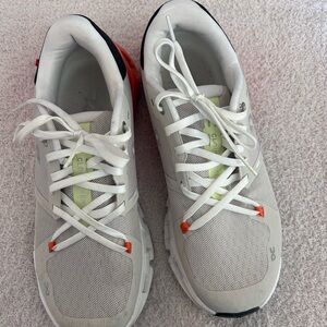 ON Women's White Athletic Shoes